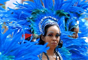http:  taishimizu.com pictures brooklyn west indian canival parade nikon 80 200 f 2 8 af d blue feathers thumb.jpg