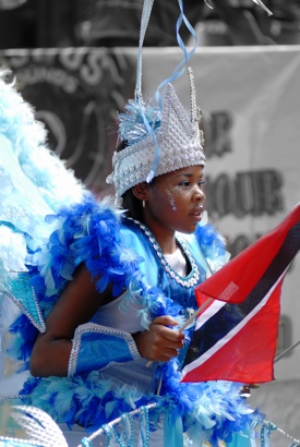 http:  taishimizu.com pictures brooklyn west indian canival parade nikon 80 200 f 2 8 af d blue girl thumb.jpg