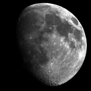 http:  taishimizu.com pictures moon landing apollo 11 40th anniversary reflex nikkor 500mm f8 gibbous moon thumb.jpg